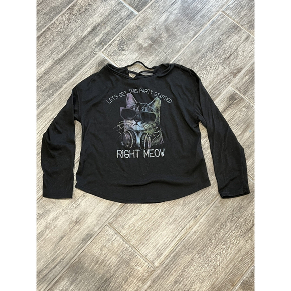 Black Cat Graphic Long Sleeve Top Criss Cross Back Size SM‎ 7/8 - Picture 1 of 6